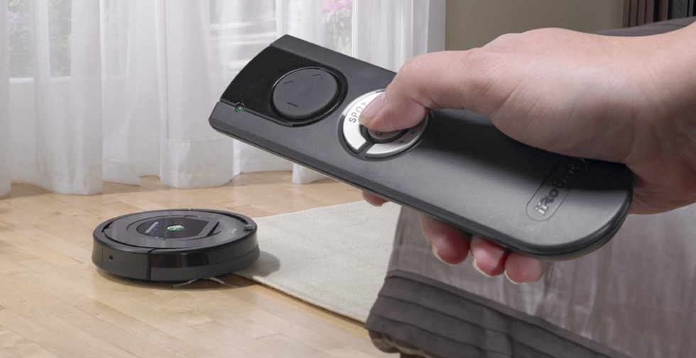 Управлять пылесосом. Робот-пылесос IROBOT Roomba 765. IROBOT Roomba 780. Ручка робот IROBOT Roomba 780. Пульт Ду IROBOT Roomba.