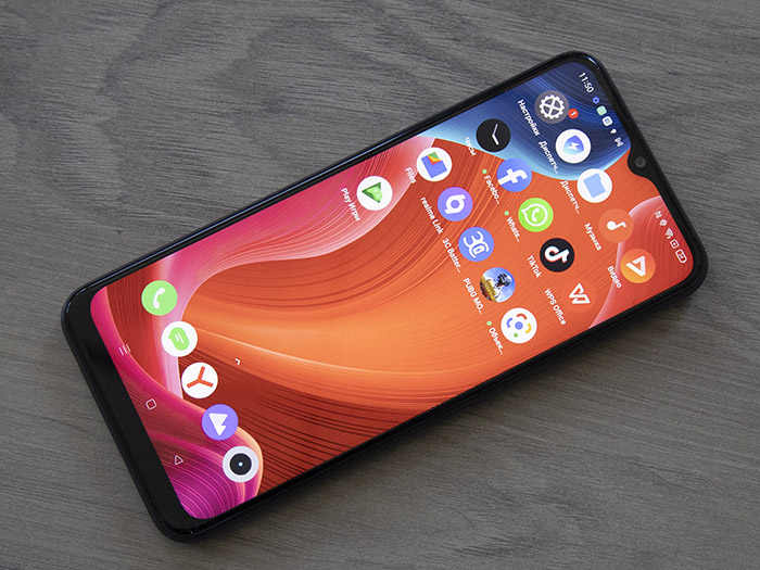 смартфон Realme C25