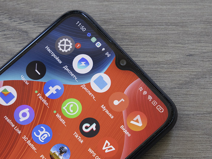смартфон Realme C25