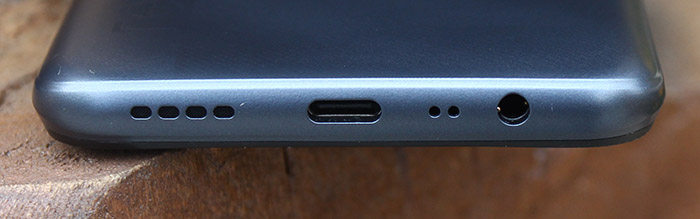 смартфон Realme C25