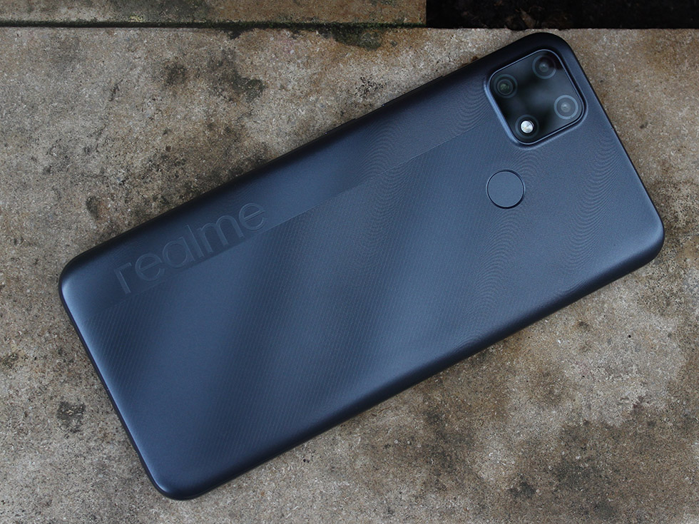 Смарфтон Realme C25
