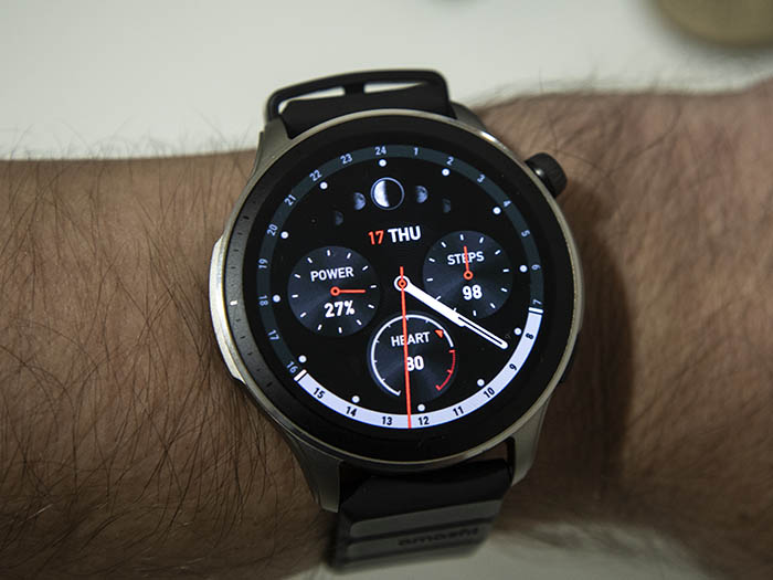 Умные часы Amazfit GTR 4