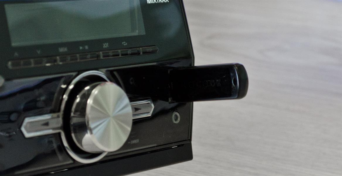 Вы сможете подключать сторонние устойства через USB-порт