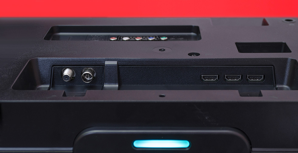 Порты и разъемы на корпусе Sony KDL-32W705C