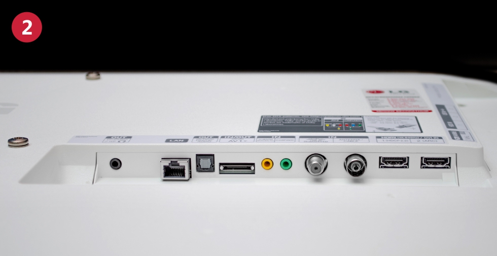 Разъемы на корпусе LG 40UB800V