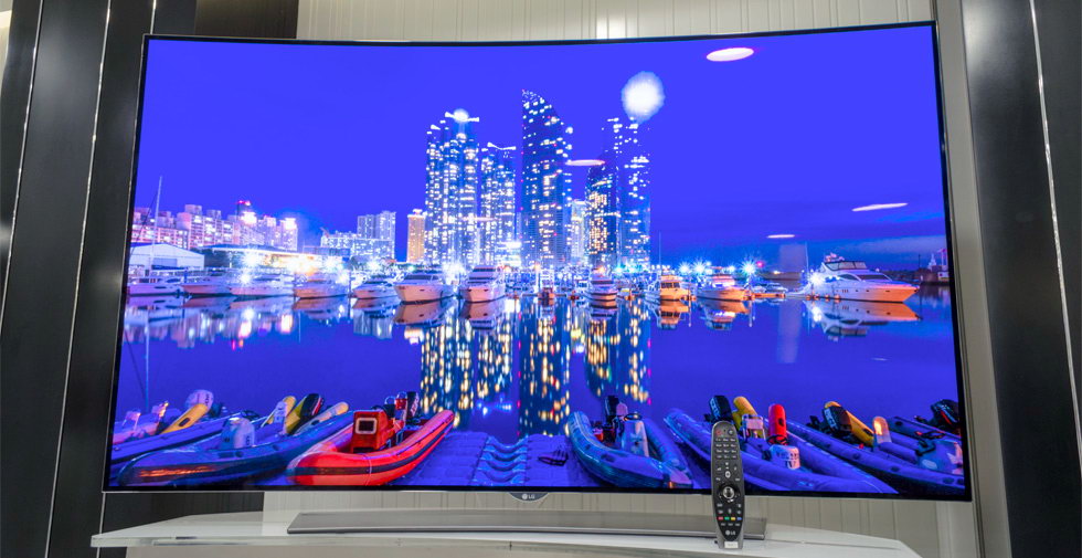 Большой, дорогой OLED-телевизор LG 65EG960V с изогнутым экраном