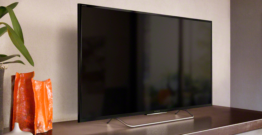 Sony KDL-40W705C выглядит стильно и утонченно
