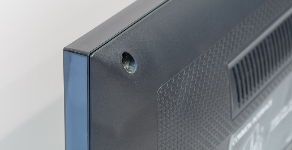 Телевизор Samsung UE32J5500 с фактурным рисунком.