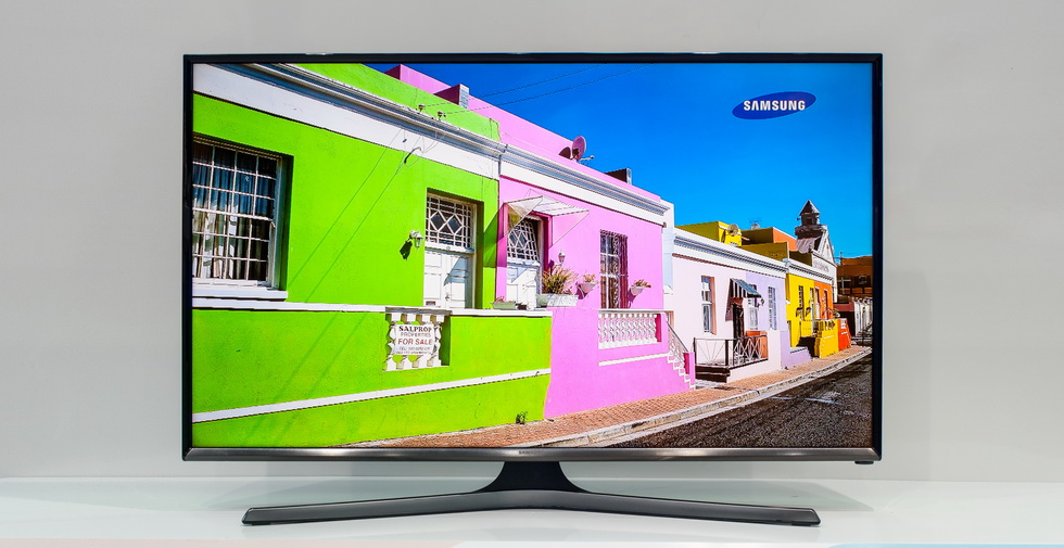 Samsung UE32J5500 - 32-дюймовый бюджетник 2015 года.