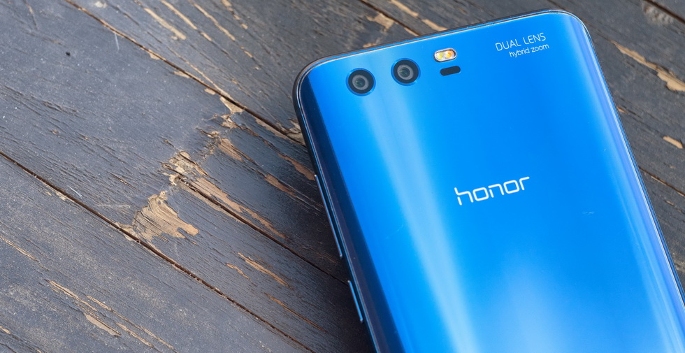 У Huawei Honor 9 отличные двойные камеры.