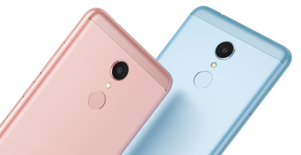 Камеры Xiaomi Redmi 5 немного выпирают из корпуса.