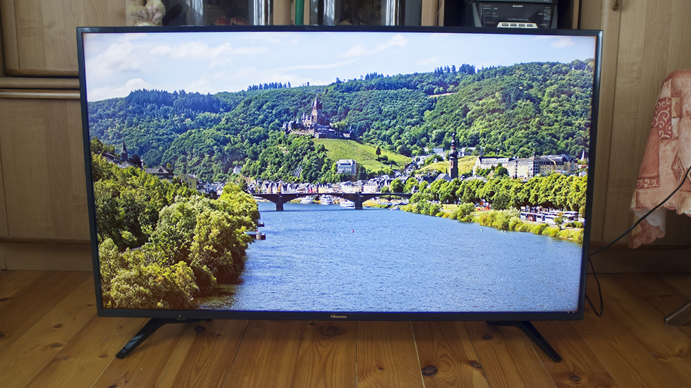 Телевизор Hisense H50A6100.