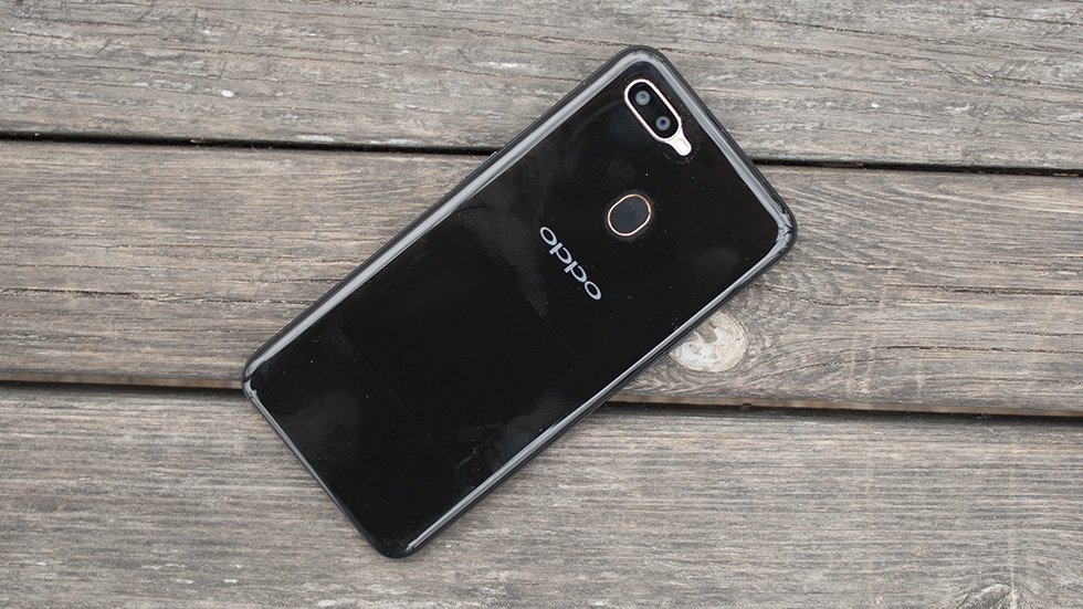 Смартфон OPPO A5s.
