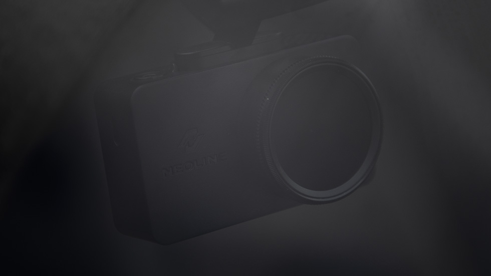 Регистратор Neoline G-tech X72.