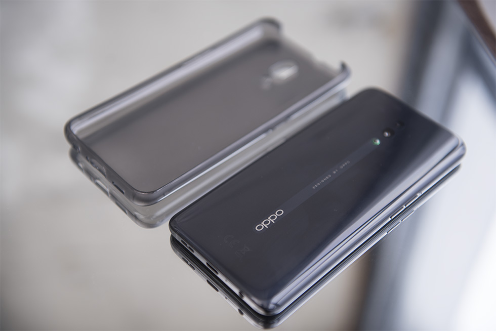 Смартфон OPPO Reno.