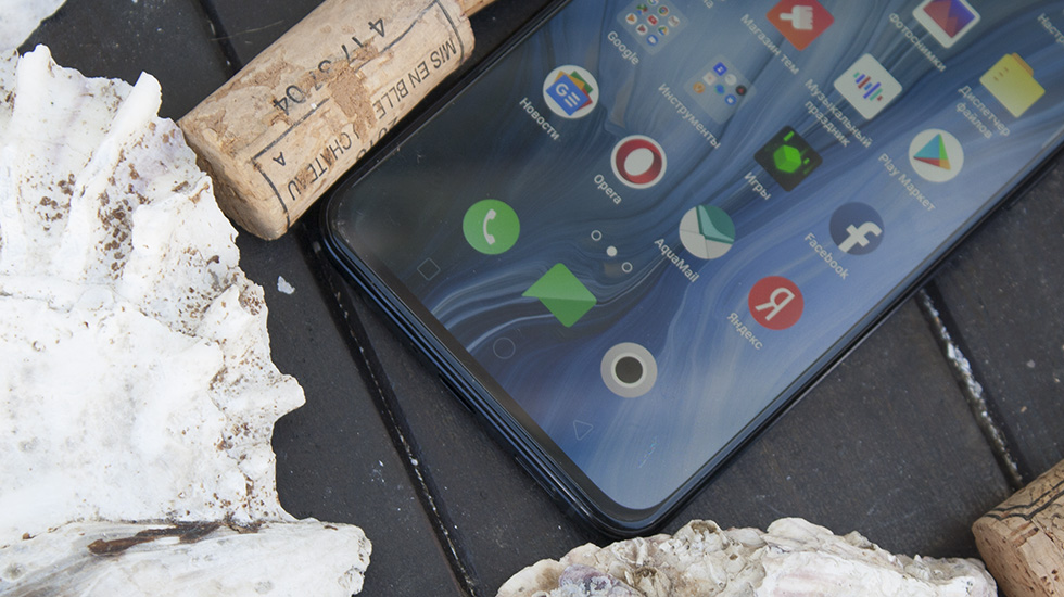 Смартфон OPPO Reno.