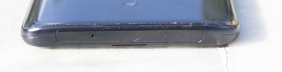 Смартфон OPPO Reno.